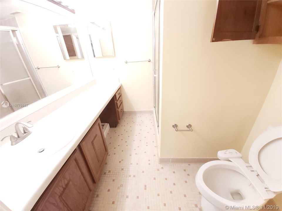 Недавно продано: $129,500 (2 спален, 2 ванн, 1090 Квадратных фут)