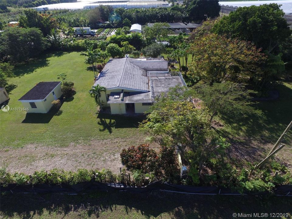 Recently Rented: $1,950 (3 beds, 2 baths, 1470 Square Feet)