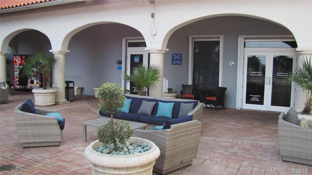 Недавно продано: $160,000 (1 спален, 1 ванн, 685 Квадратных фут)