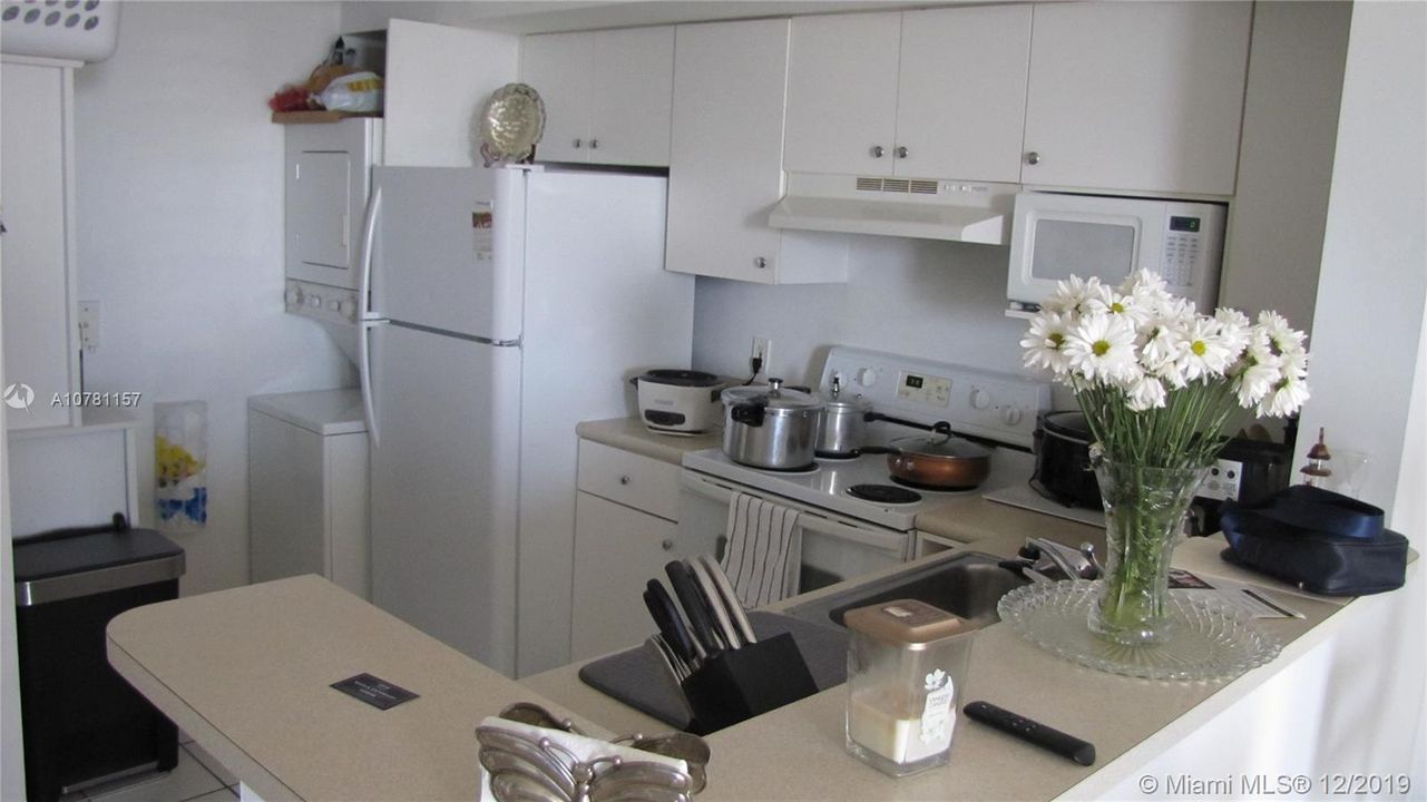 Недавно продано: $160,000 (1 спален, 1 ванн, 685 Квадратных фут)