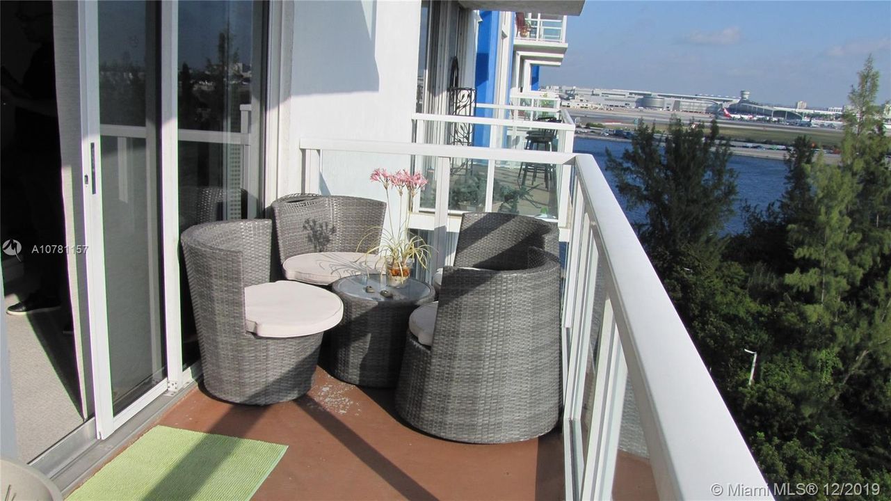 Недавно продано: $160,000 (1 спален, 1 ванн, 685 Квадратных фут)