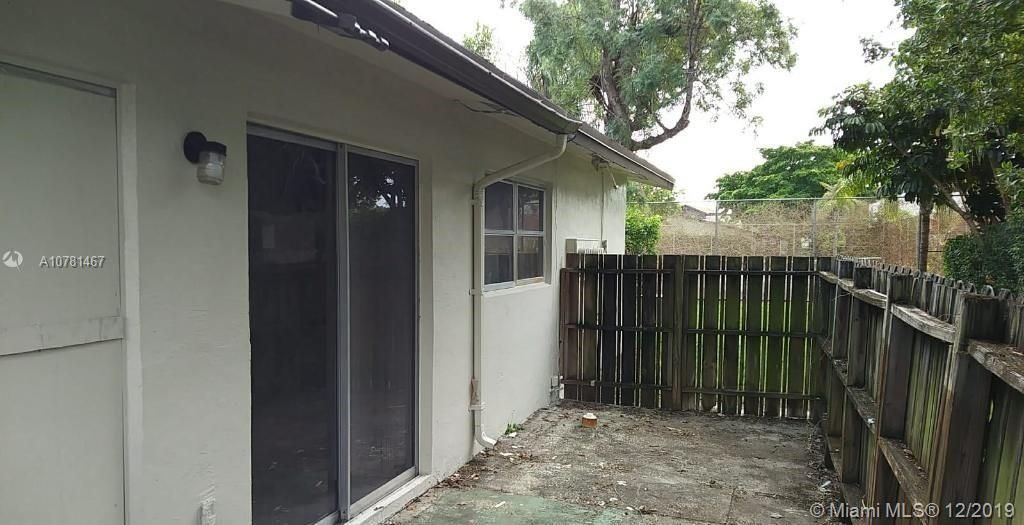 Recently Sold: $97,900 (2 beds, 2 baths, 912 Square Feet)