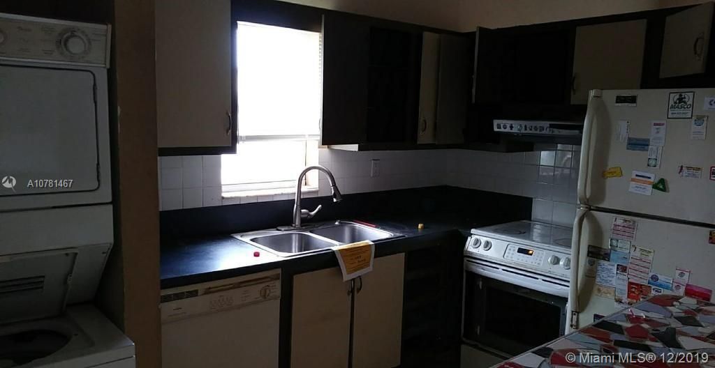 Recently Sold: $97,900 (2 beds, 2 baths, 912 Square Feet)
