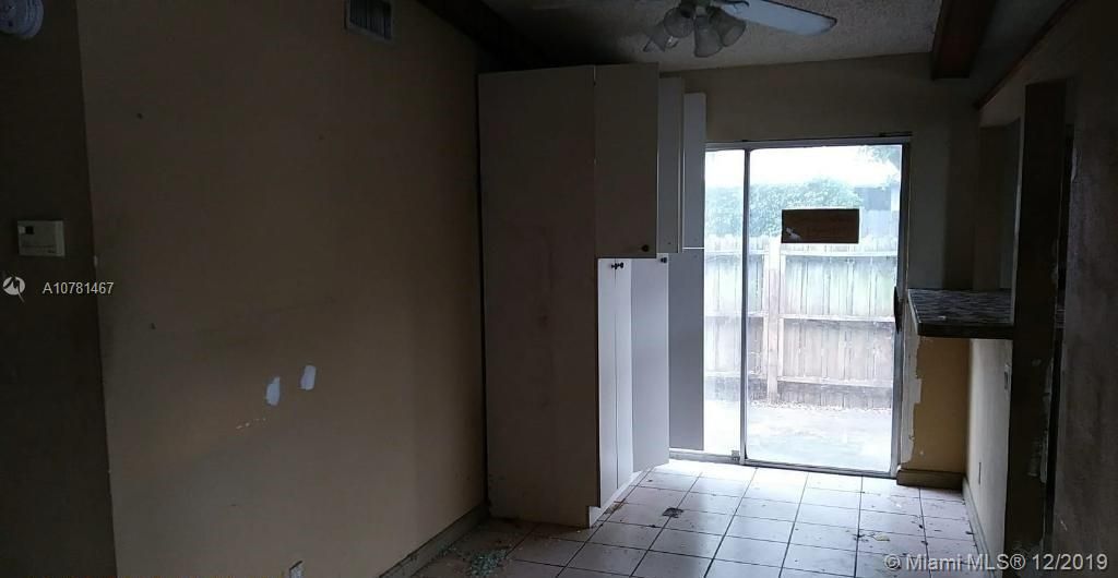 Recently Sold: $97,900 (2 beds, 2 baths, 912 Square Feet)