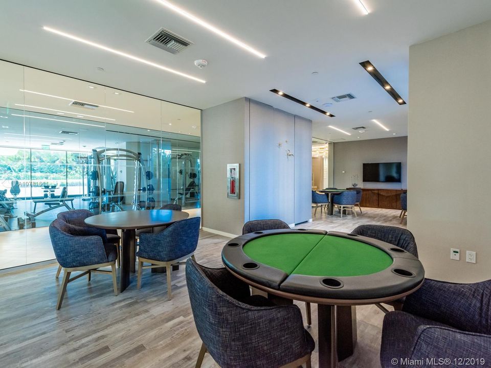 Recently Sold: $895,000 (2 beds, 2 baths, 1440 Square Feet)