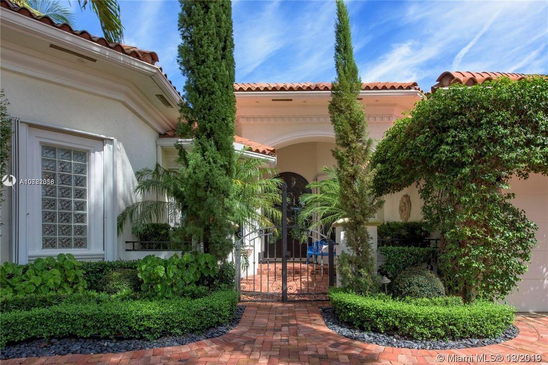 Recently Rented: $5,990 (5 beds, 3 baths, 3064 Square Feet)