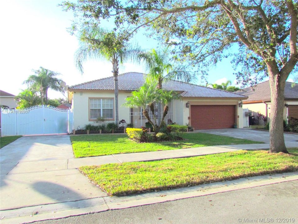 Recently Rented: $2,500 (4 beds, 3 baths, 1782 Square Feet)