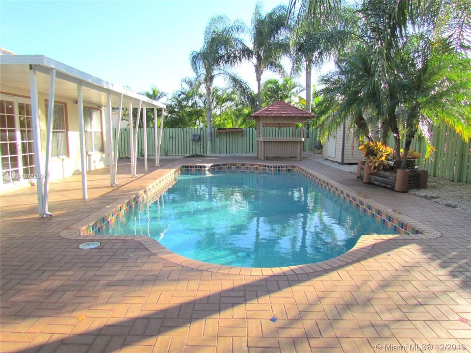Recently Rented: $2,500 (4 beds, 3 baths, 1782 Square Feet)