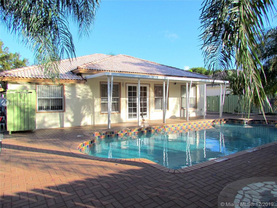 Recently Rented: $2,500 (4 beds, 3 baths, 1782 Square Feet)