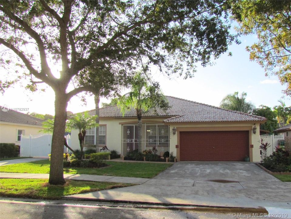 Recently Rented: $2,500 (4 beds, 3 baths, 1782 Square Feet)