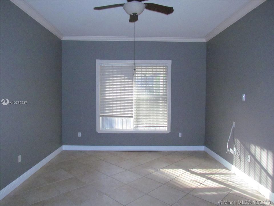 Recently Rented: $2,500 (4 beds, 3 baths, 1782 Square Feet)