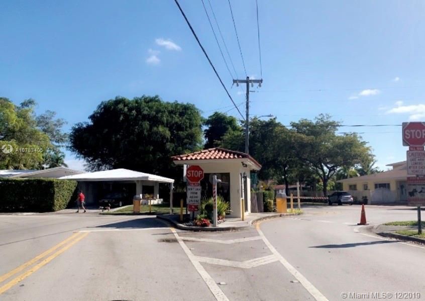 最近售出: $650,000 (0.18 acres)