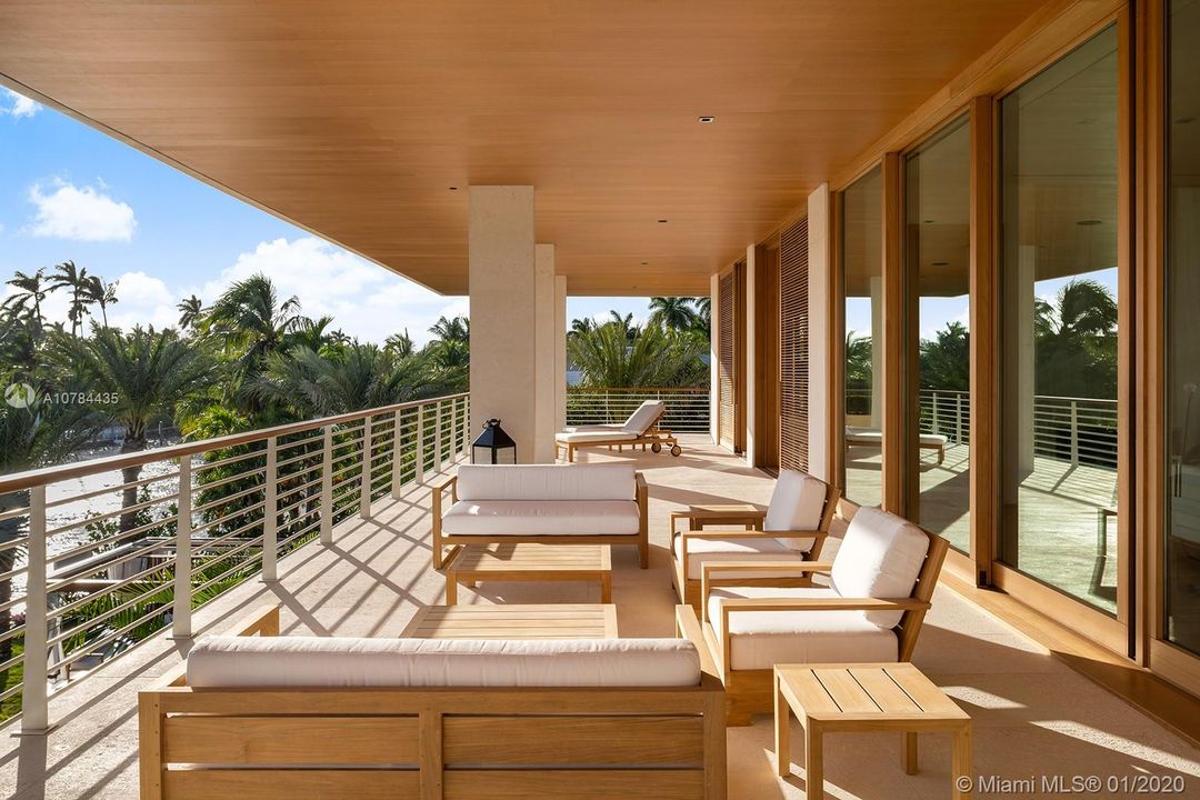 Recently Sold: $27,000,000 (7 beds, 7 baths, 10777 Square Feet)