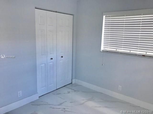 Vendido Recientemente: $169,900 (3 camas, 2 baños, 1000 Pies cuadrados)