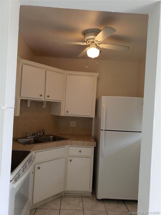 Recently Rented: $1,250 (2 beds, 1 baths, 0 Square Feet)