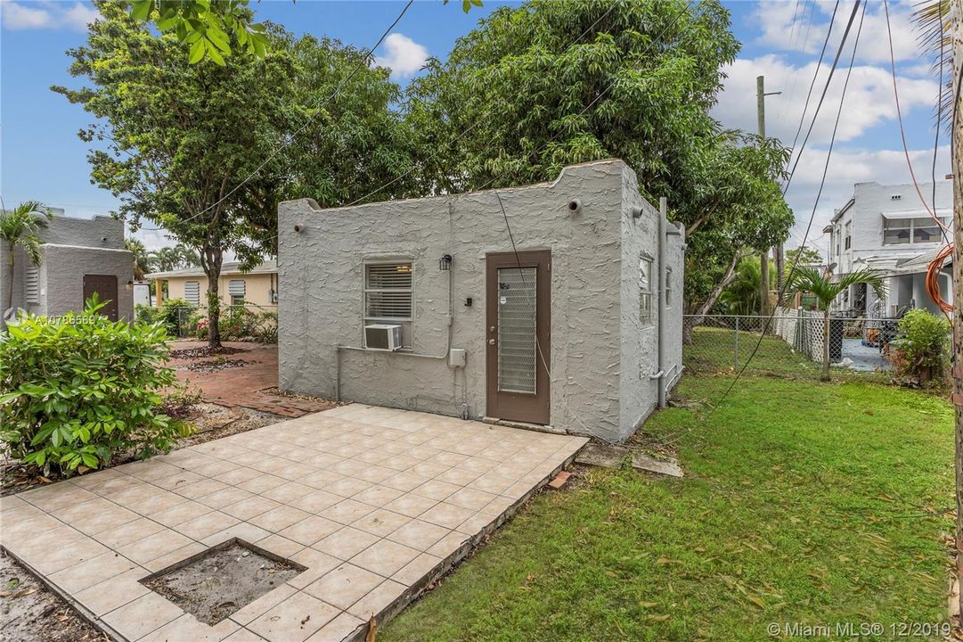 Vendido Recientemente: $219,900 (4 camas, 2 baños, 974 Pies cuadrados)