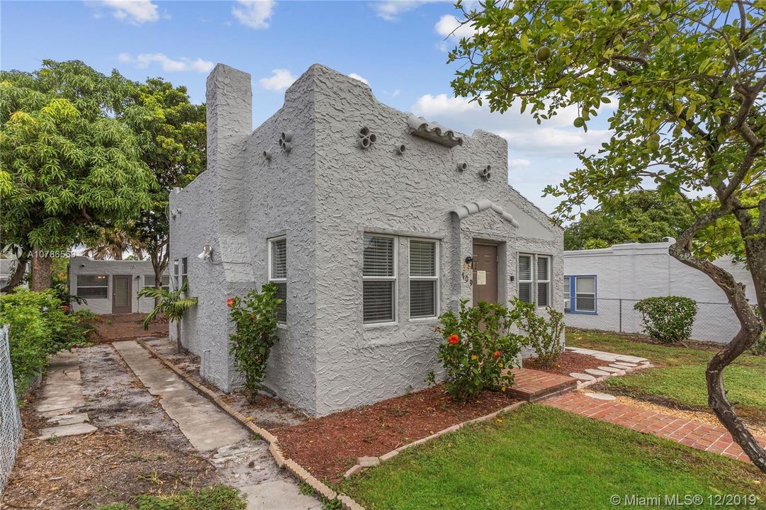Vendido Recientemente: $219,900 (4 camas, 2 baños, 974 Pies cuadrados)