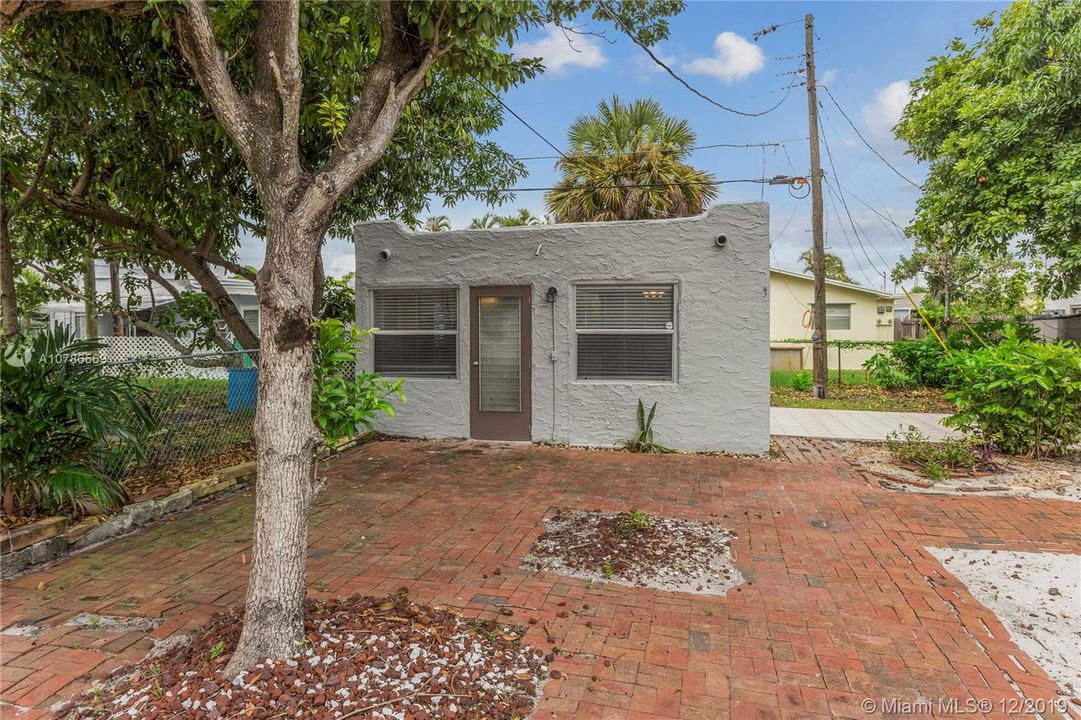 Vendido Recientemente: $219,900 (4 camas, 2 baños, 974 Pies cuadrados)