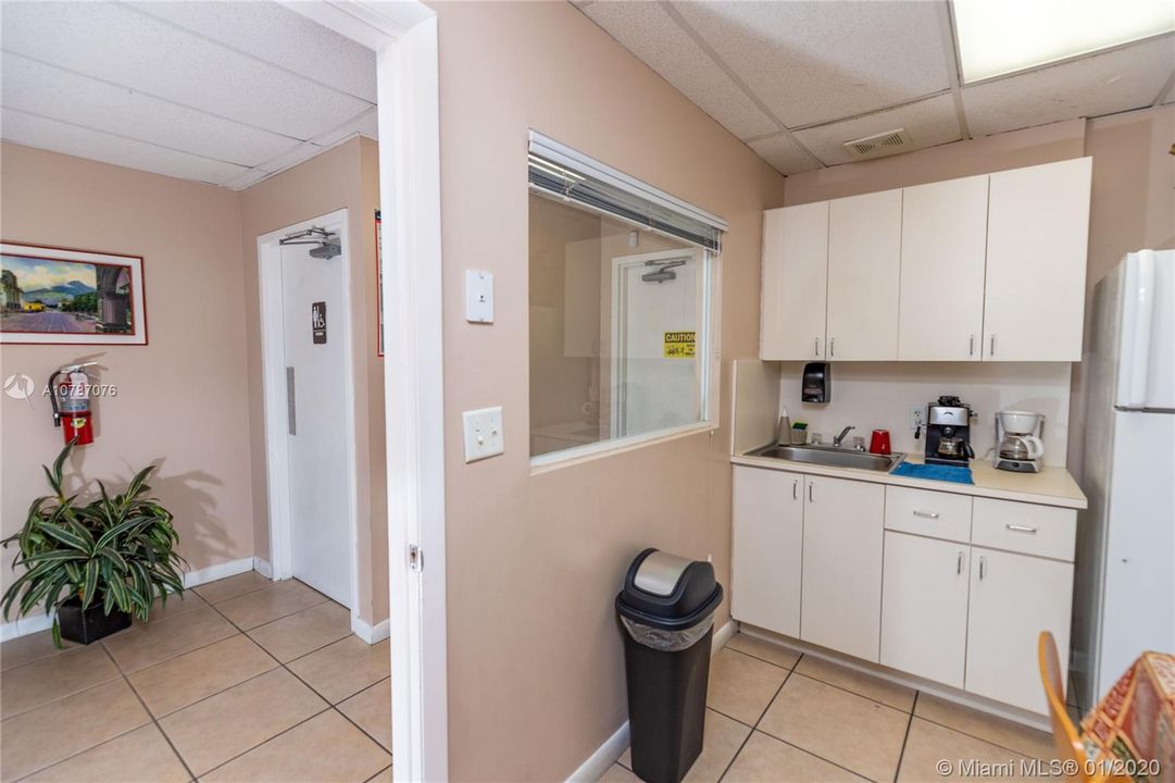 Vendido Recientemente: $2,495,000 (0 camas, 0 baños, 12690 Pies cuadrados)