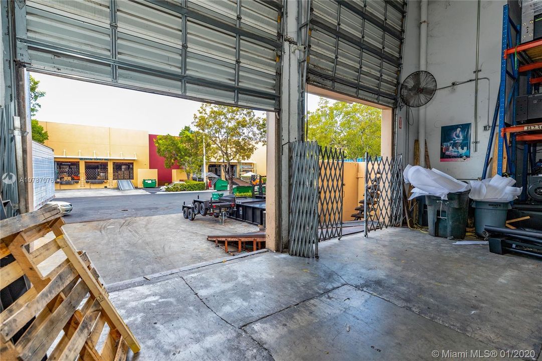 Vendido Recientemente: $2,495,000 (0 camas, 0 baños, 12690 Pies cuadrados)