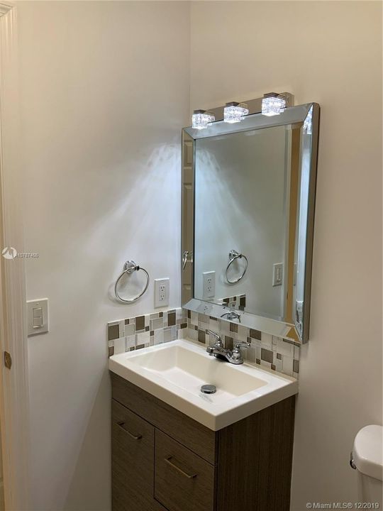 Recently Sold: $183,000 (2 beds, 2 baths, 800 Square Feet)
