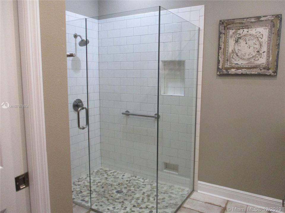 Recently Sold: $274,900 (2 beds, 2 baths, 1603 Square Feet)