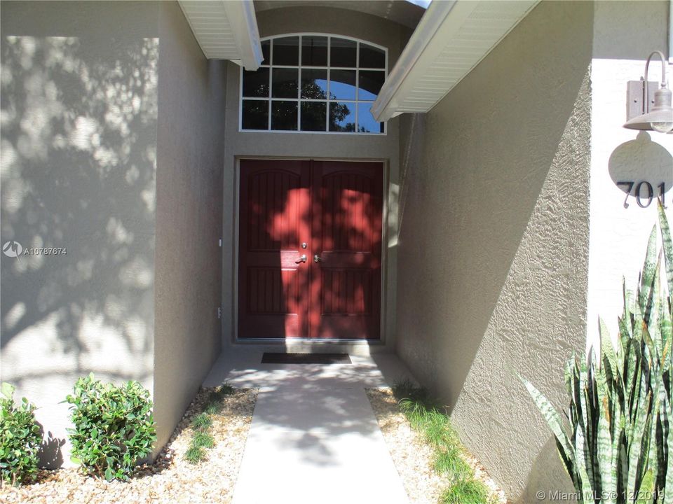 Recently Sold: $274,900 (2 beds, 2 baths, 1603 Square Feet)