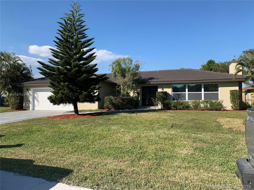 Recently Sold: $420,000 (4 beds, 2 baths, 2066 Square Feet)