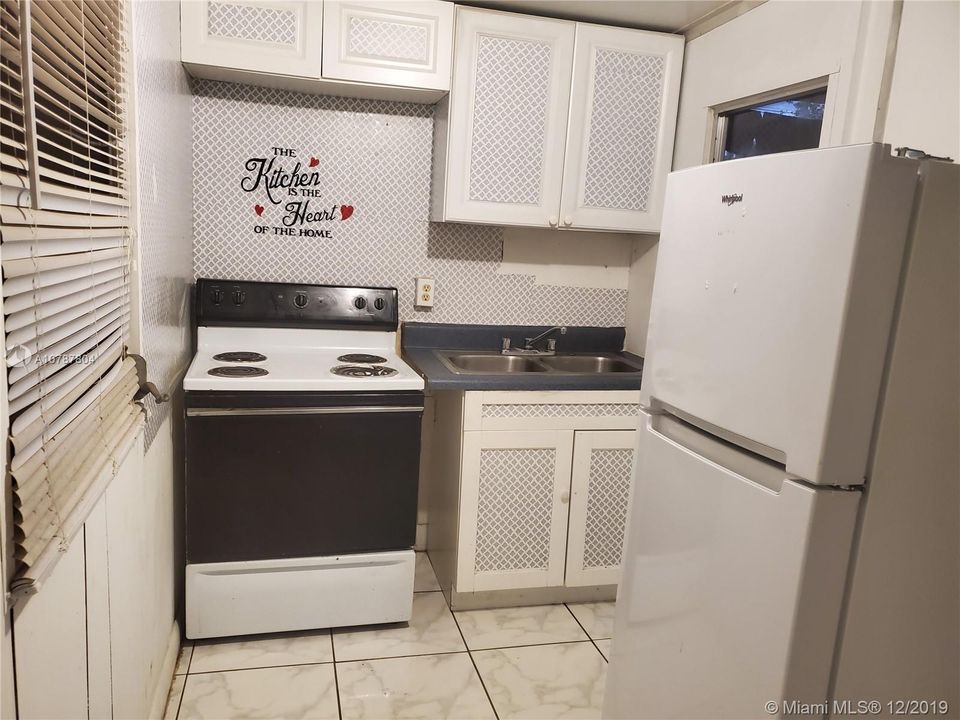 最近租的: $875 (0 贝兹, 1 浴室, 0 平方英尺)