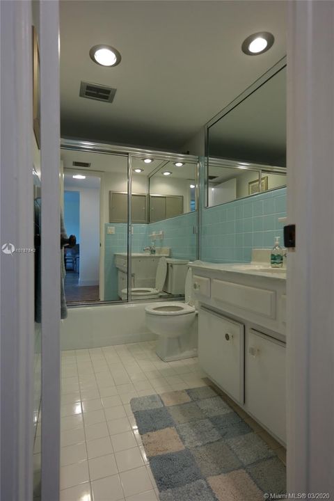 Vendido Recientemente: $179,000 (1 camas, 1 baños, 756 Pies cuadrados)