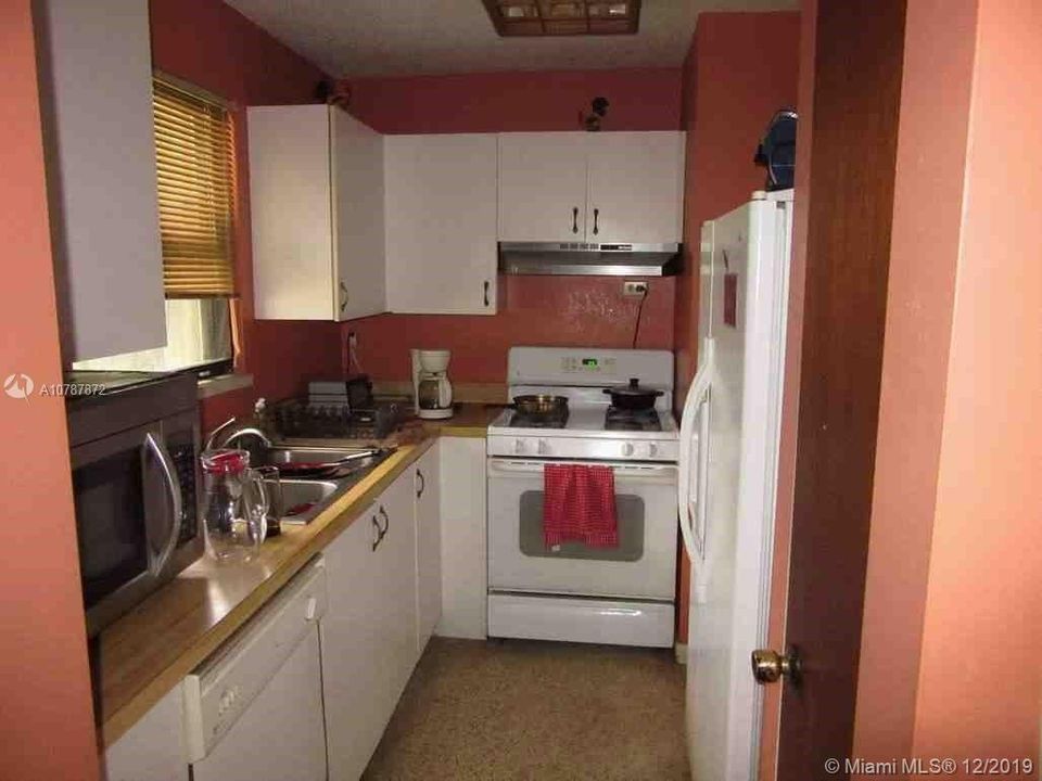 Недавно продано: $186,000 (3 спален, 2 ванн, 1248 Квадратных фут)