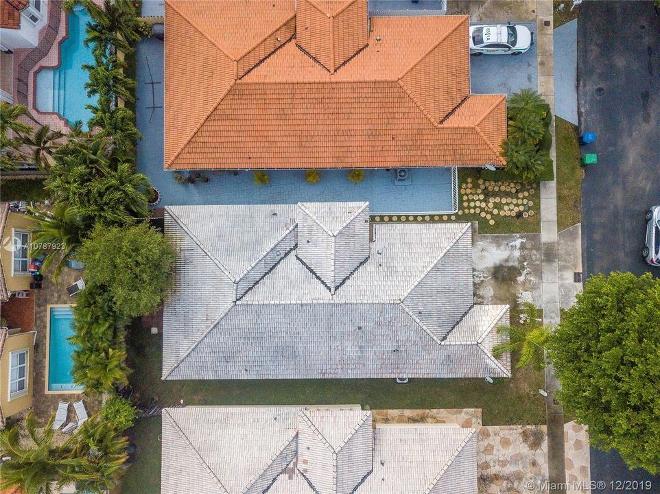 Недавно продано: $359,000 (4 спален, 2 ванн, 1825 Квадратных фут)