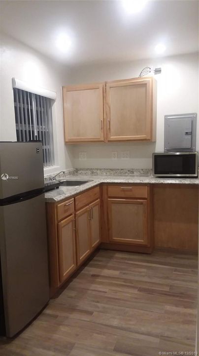 Recently Rented: $750 (1 beds, 1 baths, 336 Square Feet)
