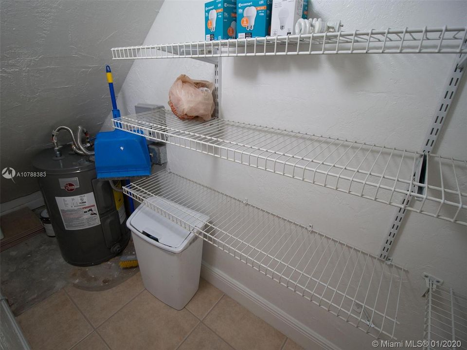 Recientemente alquilado: $1,750 (2 camas, 1 baños, 1025 Pies cuadrados)