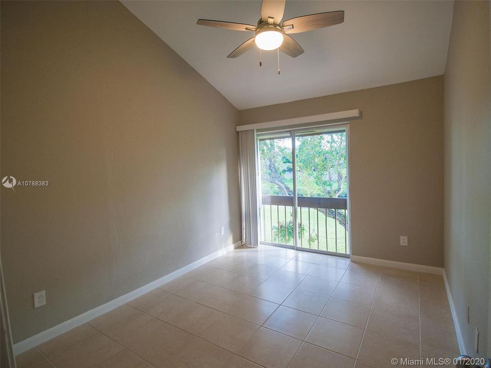 Recientemente alquilado: $1,750 (2 camas, 1 baños, 1025 Pies cuadrados)