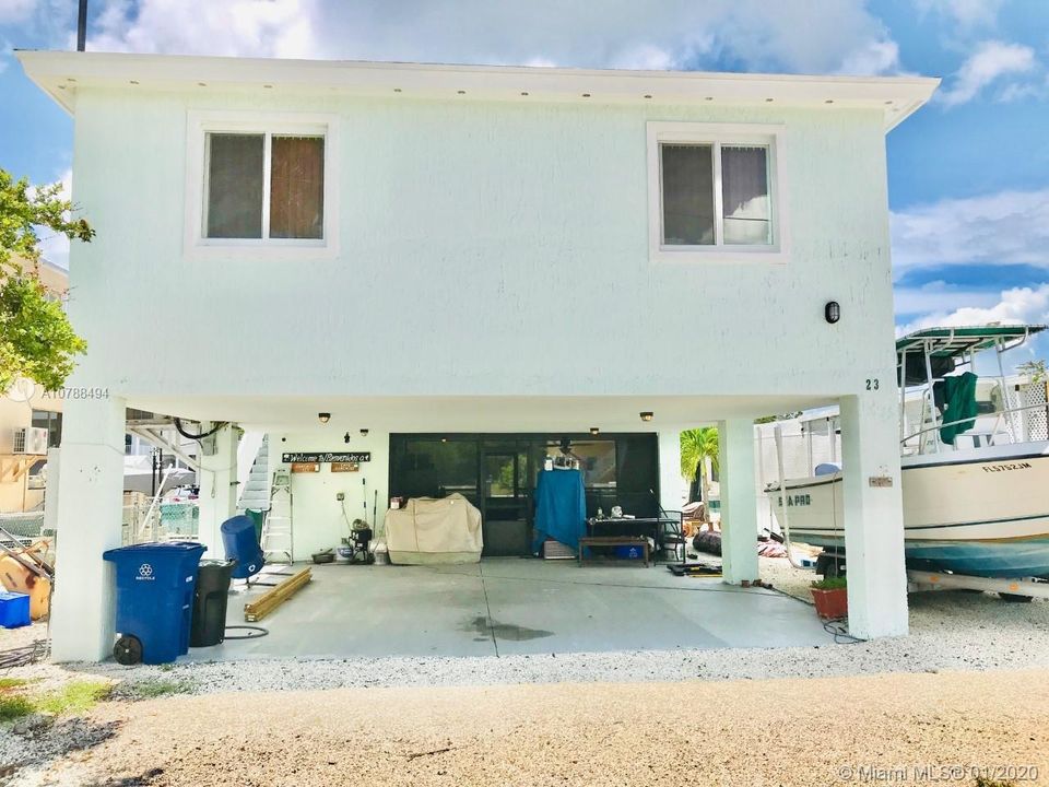 Recently Rented: $2,700 (3 beds, 2 baths, 1118 Square Feet)