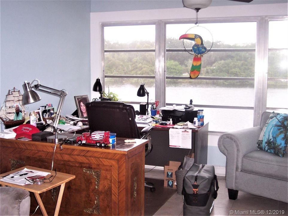 WORK AREA, OR FLORIDA ROOM