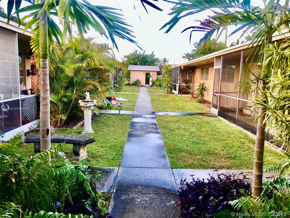 Recently Sold: $110,000 (2 beds, 1 baths, 872 Square Feet)