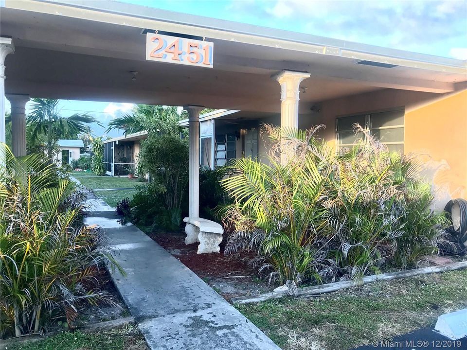 Recently Sold: $110,000 (2 beds, 1 baths, 872 Square Feet)