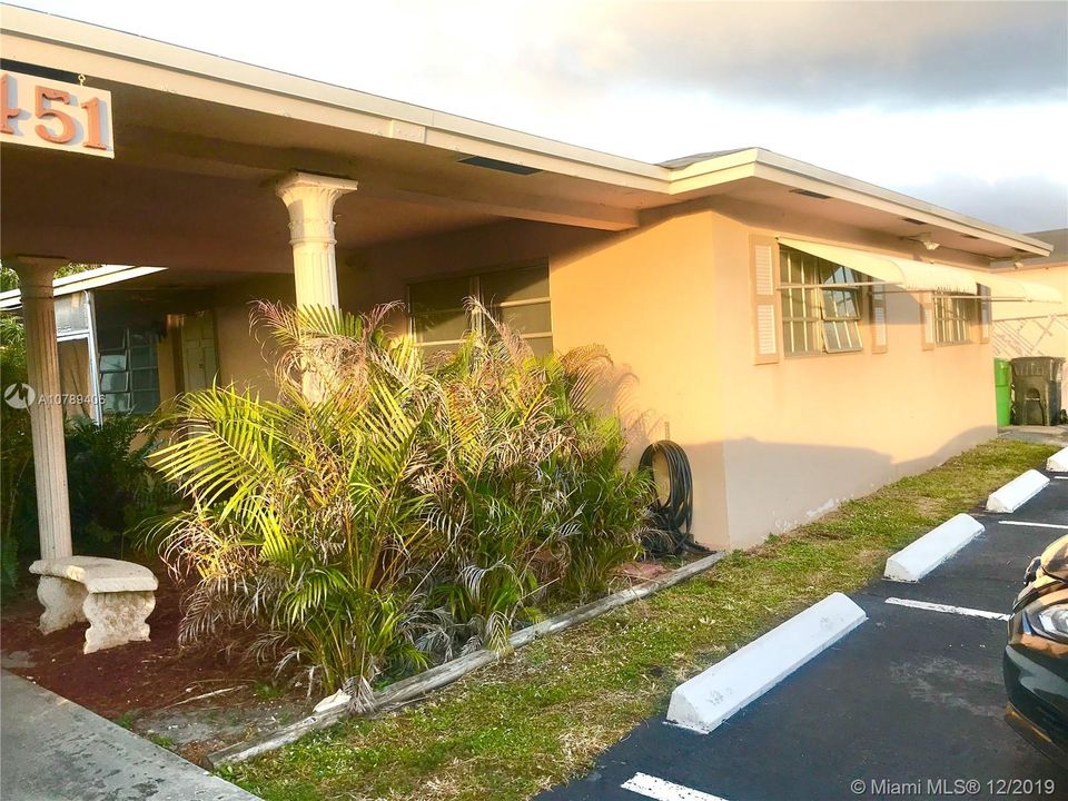 Recently Sold: $110,000 (2 beds, 1 baths, 872 Square Feet)