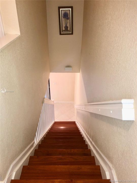 Recently Rented: $1,950 (2 beds, 2 baths, 1605 Square Feet)