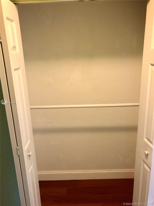 Recently Rented: $1,950 (2 beds, 2 baths, 1605 Square Feet)