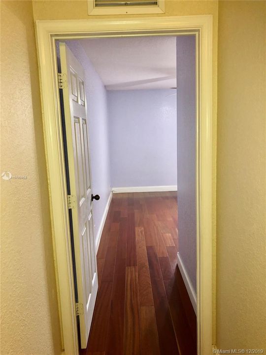 Recently Rented: $1,950 (2 beds, 2 baths, 1605 Square Feet)