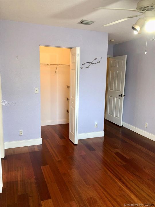 Recently Rented: $1,950 (2 beds, 2 baths, 1605 Square Feet)
