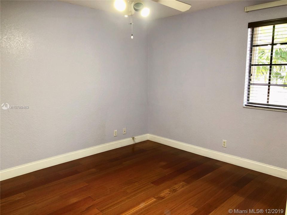 Recently Rented: $1,950 (2 beds, 2 baths, 1605 Square Feet)