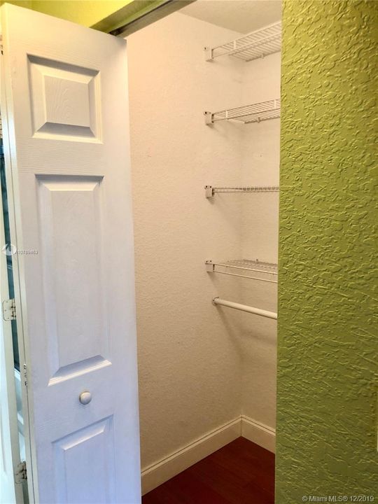 Recently Rented: $1,950 (2 beds, 2 baths, 1605 Square Feet)