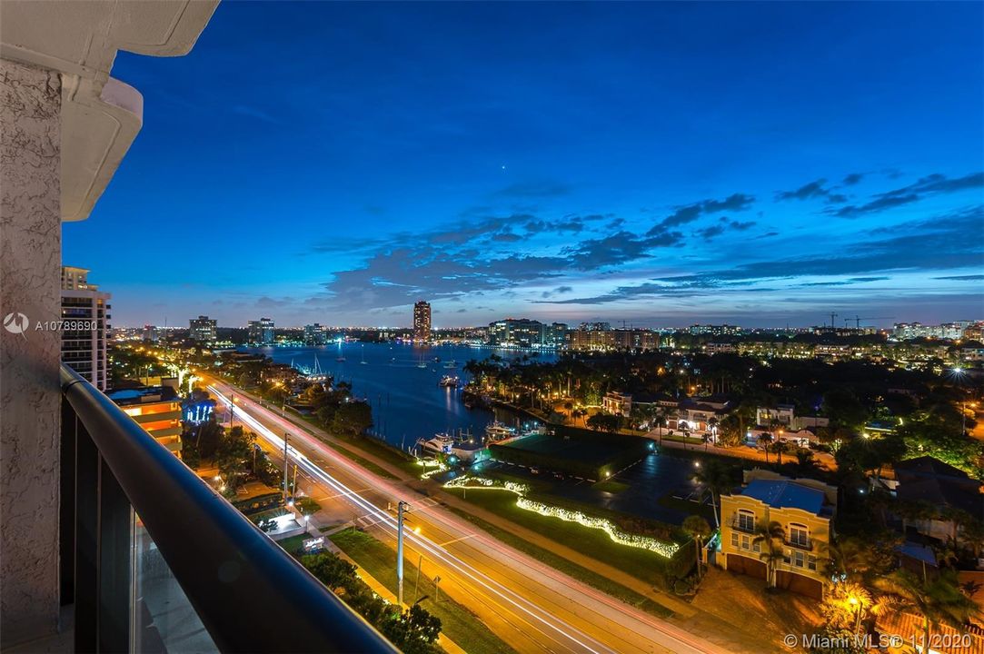 Vendido Recientemente: $1,495,000 (2 camas, 2 baños, 1526 Pies cuadrados)