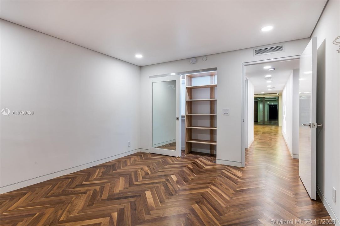 Vendido Recientemente: $1,495,000 (2 camas, 2 baños, 1526 Pies cuadrados)