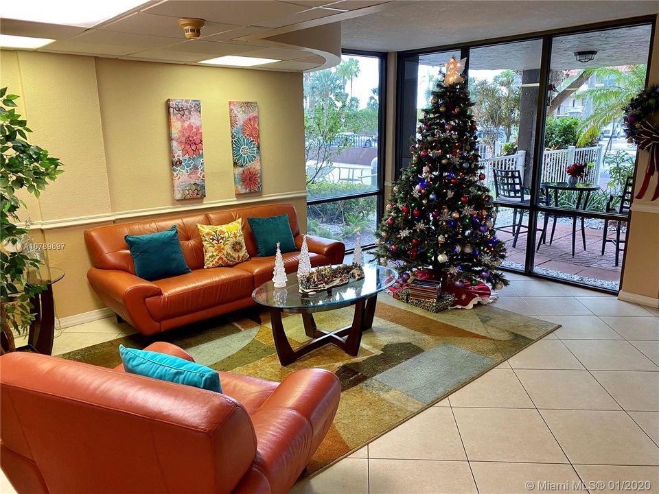 LOBBY SEATING AREA
