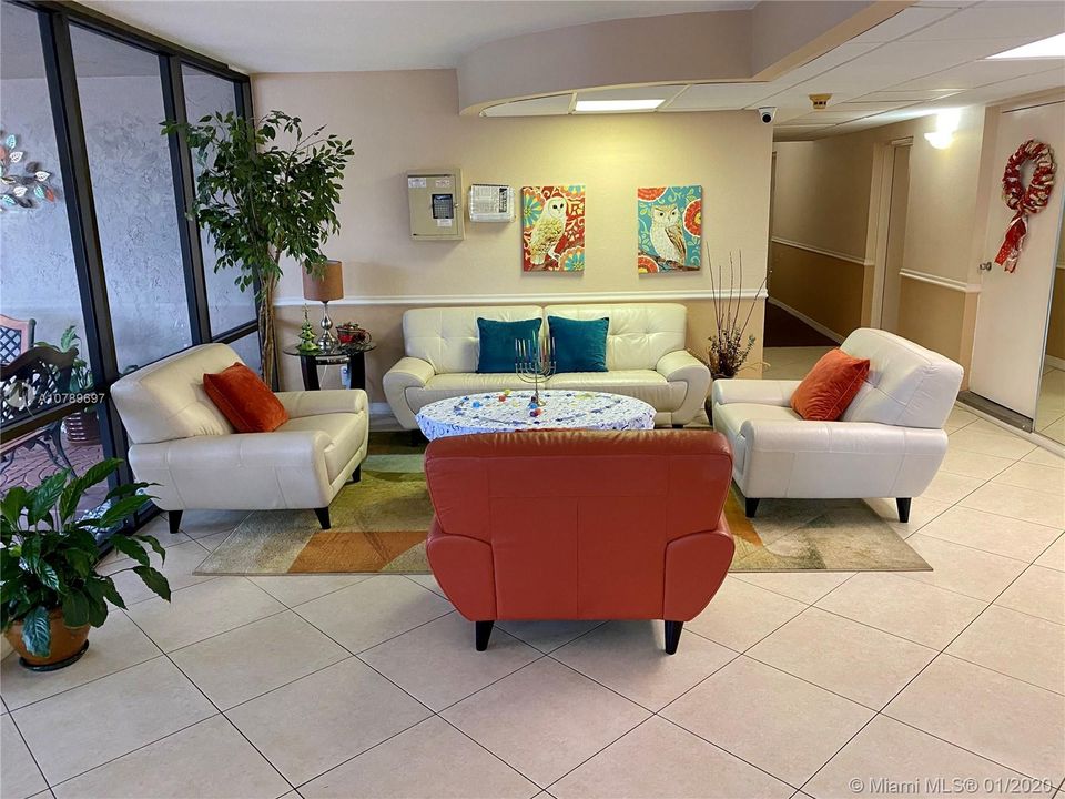 LOBBY SEATING AREA